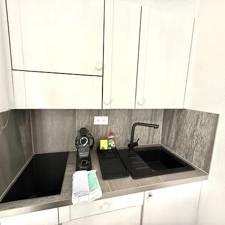 Im Zentrum- Schwimmbad Und 400m Von Skiliften Entfernt By Interhome Apartment St. Moritz